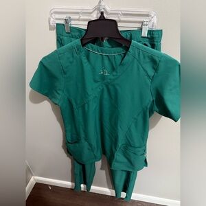 Wonder wink scrubs set pants size medium tall shirt size‎ medium